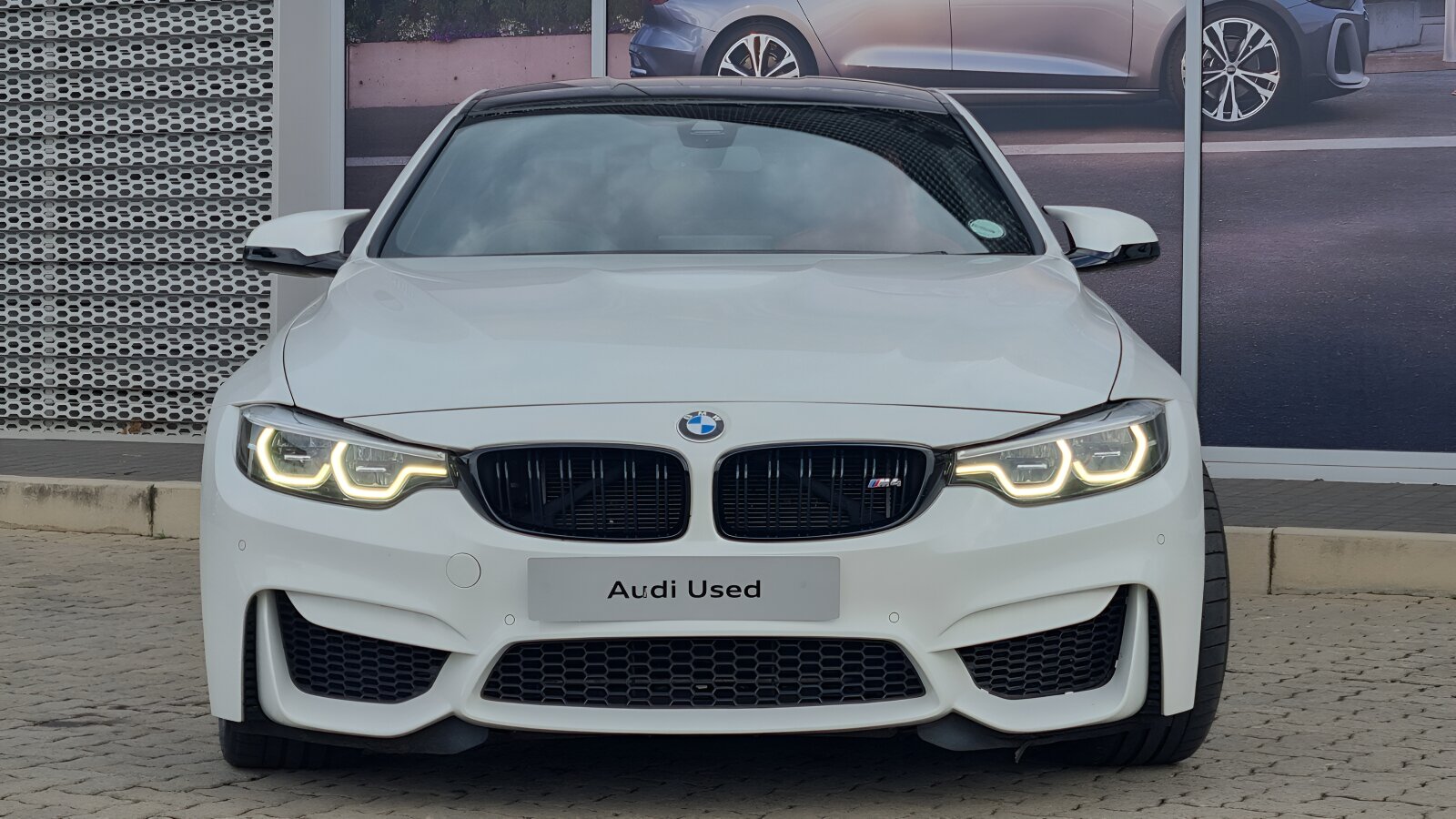 BMW M4 M4 coupe