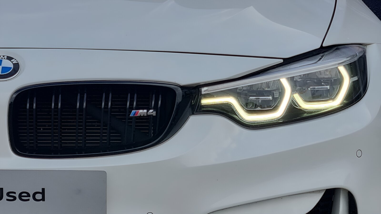BMW M4 M4 coupe