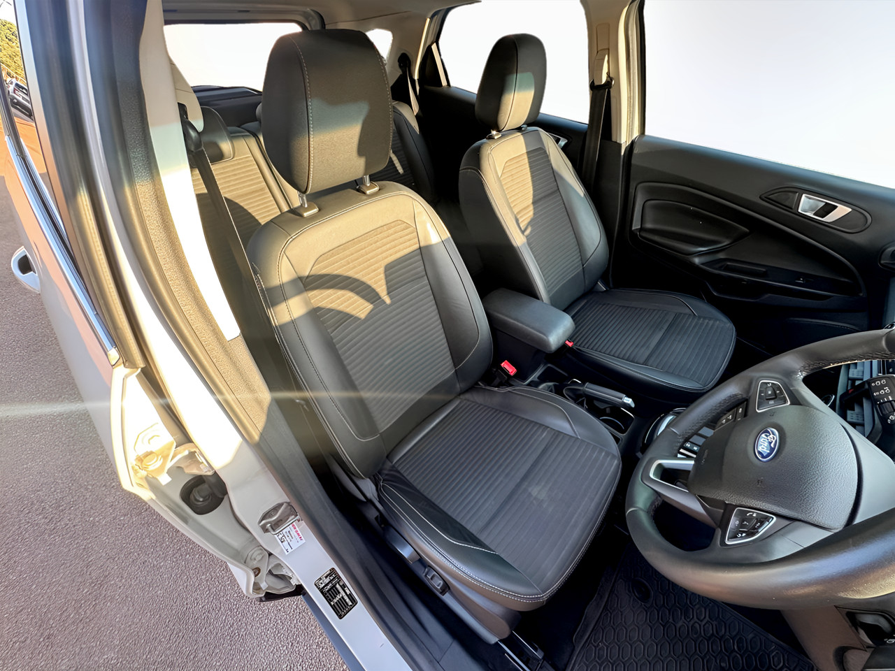 Ford EcoSport 1.0T TITANIUM AUTO