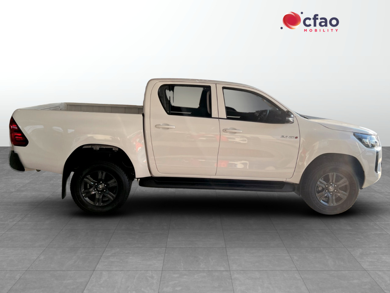 Toyota Hilux 2.4GD-6 DOUBLE CAB 4X4 RAIDER