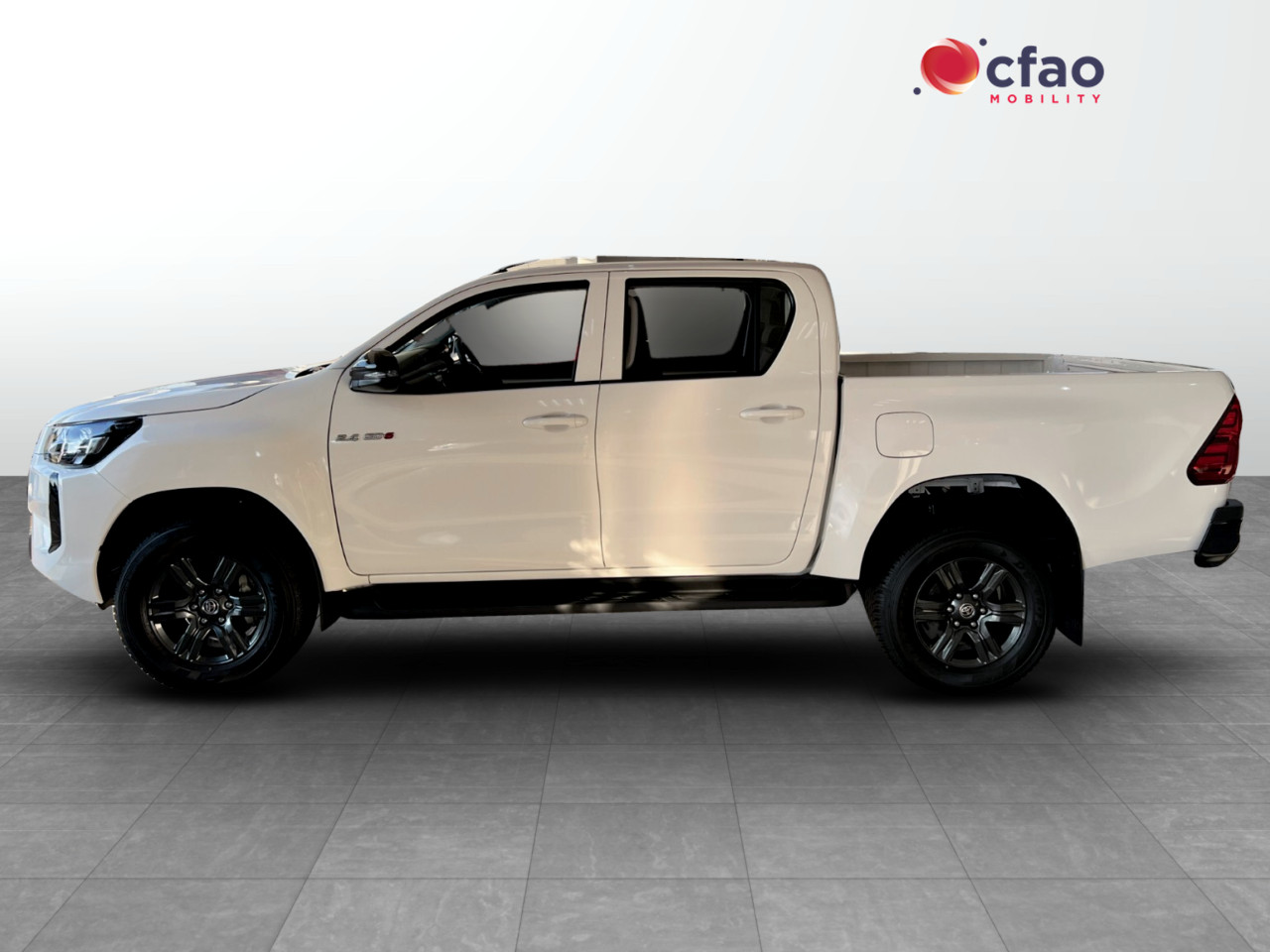 Toyota Hilux 2.4GD-6 DOUBLE CAB 4X4 RAIDER