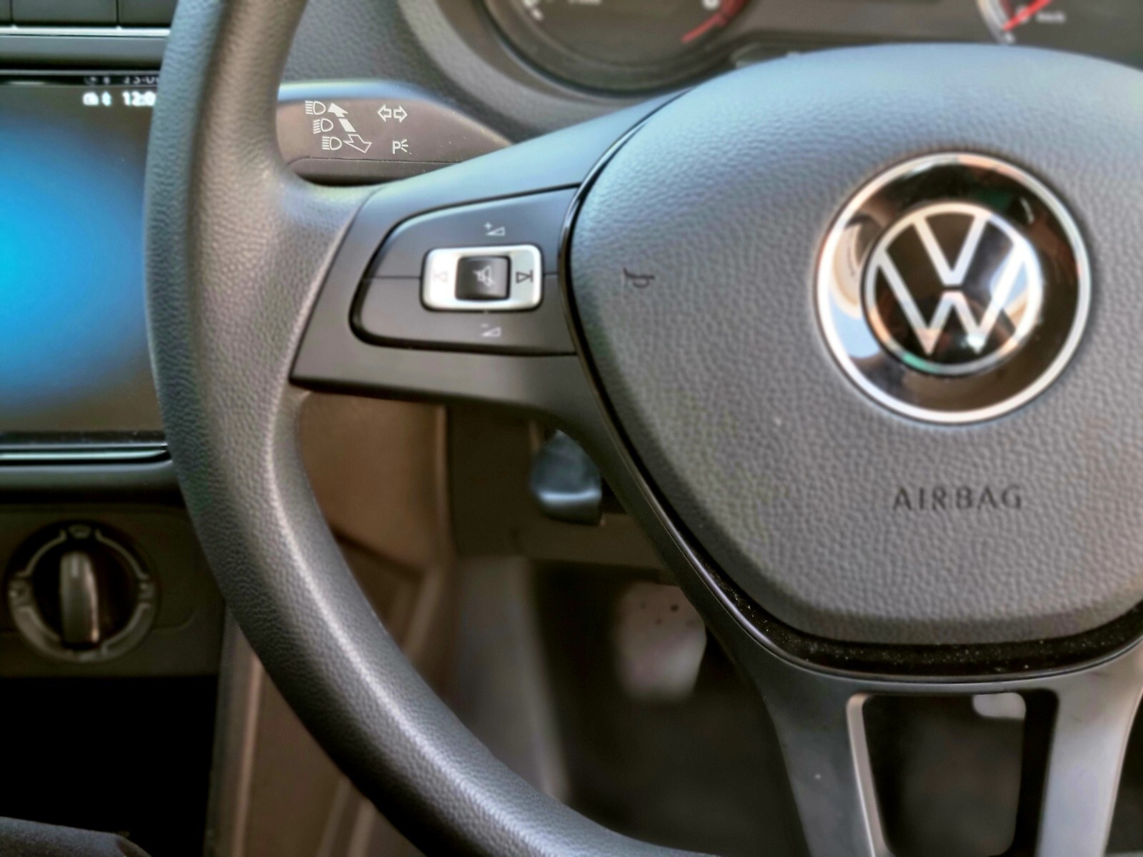 Volkswagen POLO VIVO HATCH 1.4