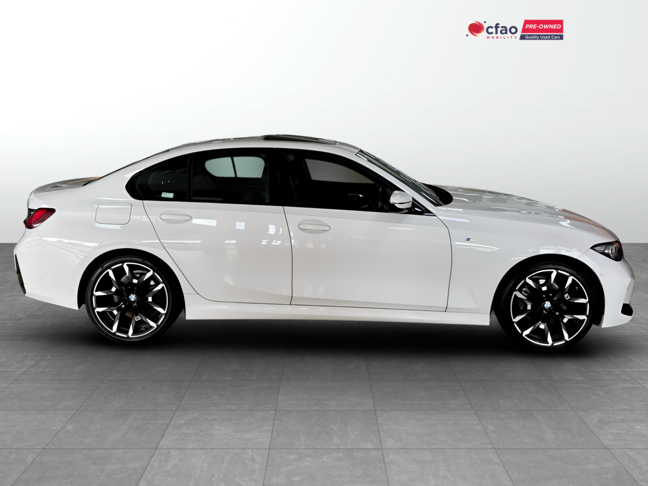 BMW 3 Series 320i M SPORT A/T