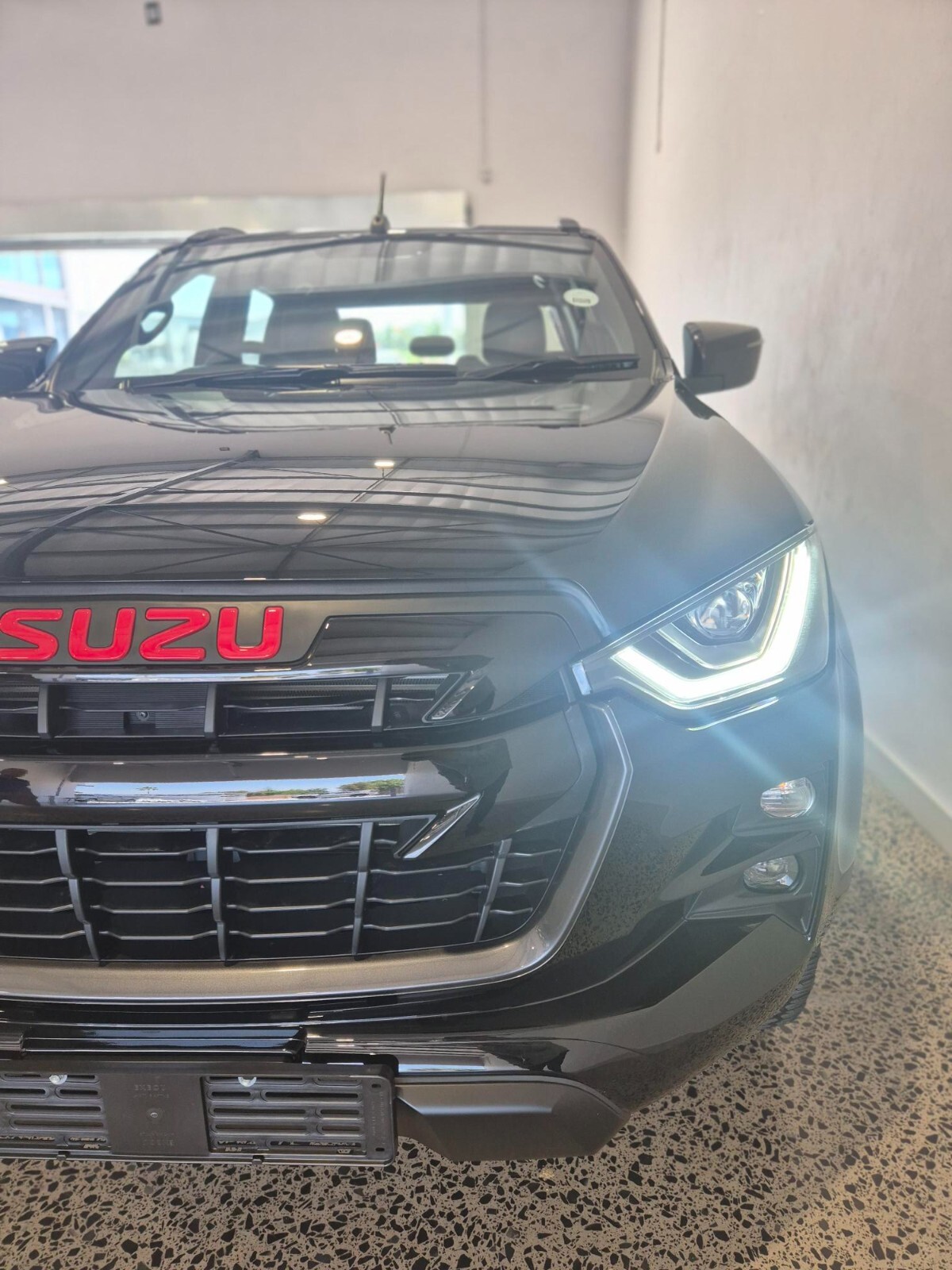 Isuzu D-Max 1.9 Ddi HR X-RIDER A/T D/C P/U