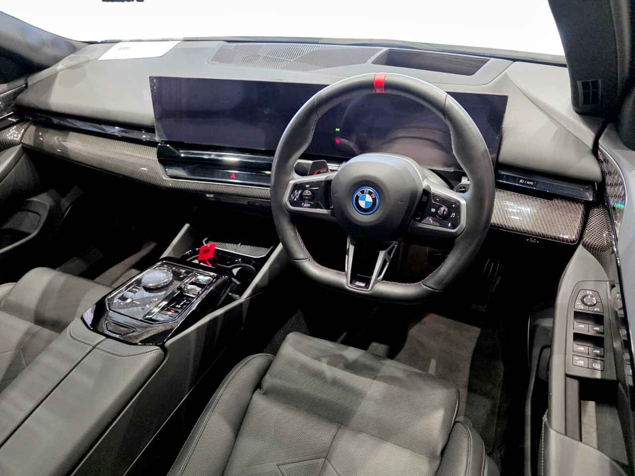 BMW i5 M60 XDRIVE