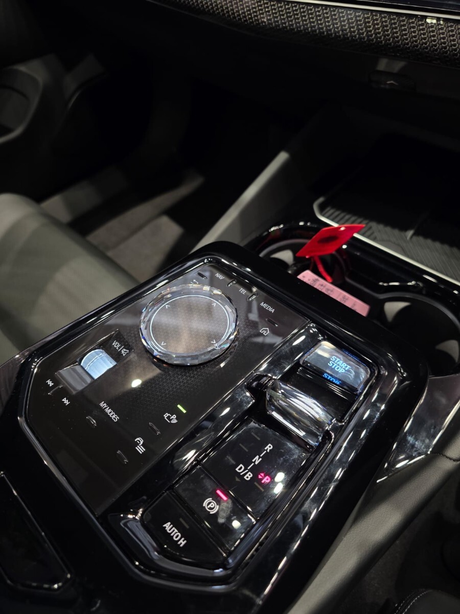 BMW i5 M60 XDRIVE