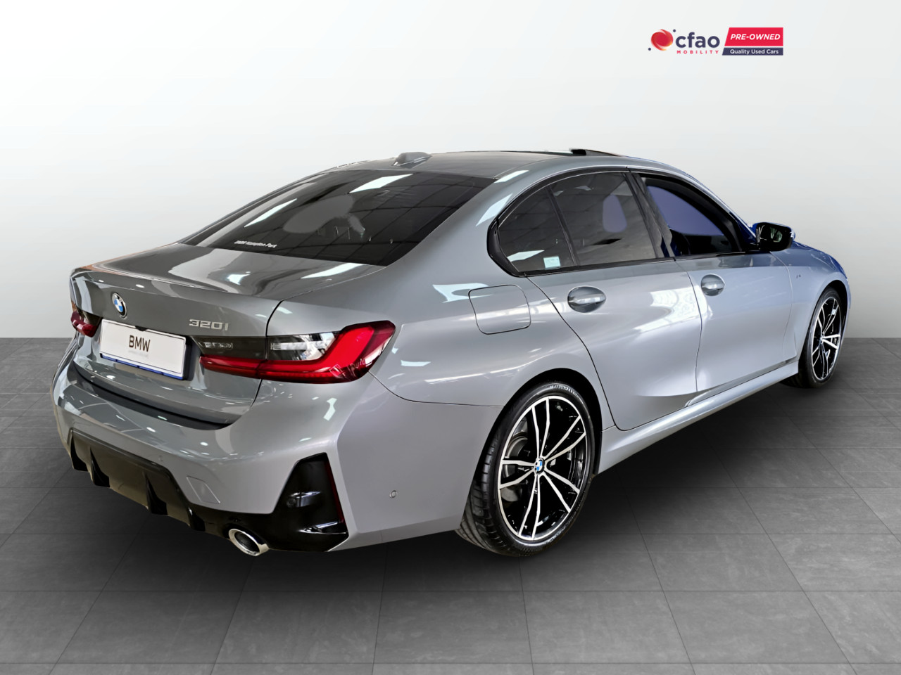 BMW 3 Series 320i M SPORT A/T