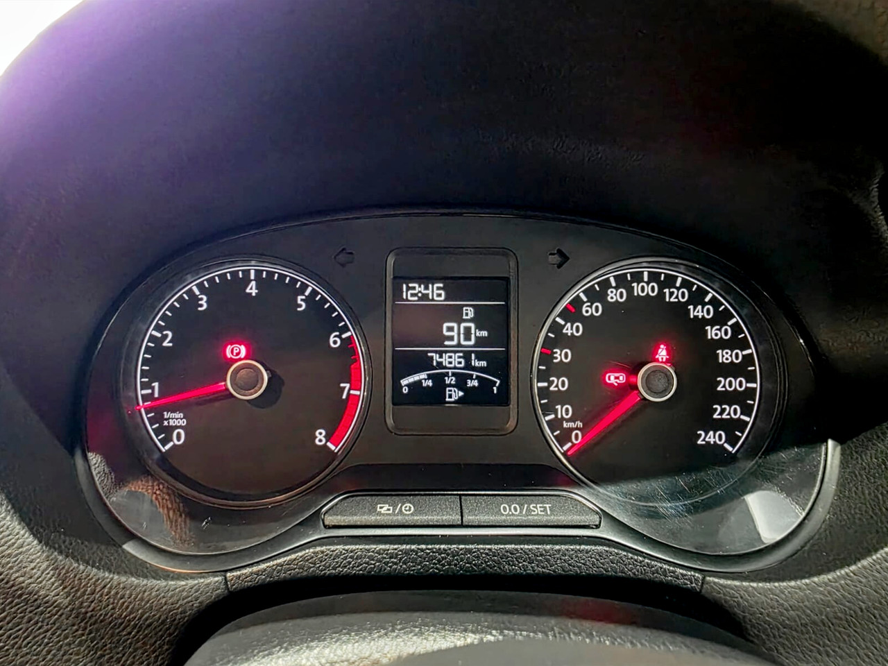 Volkswagen POLO VIVO HATCH 1.6 MAXX