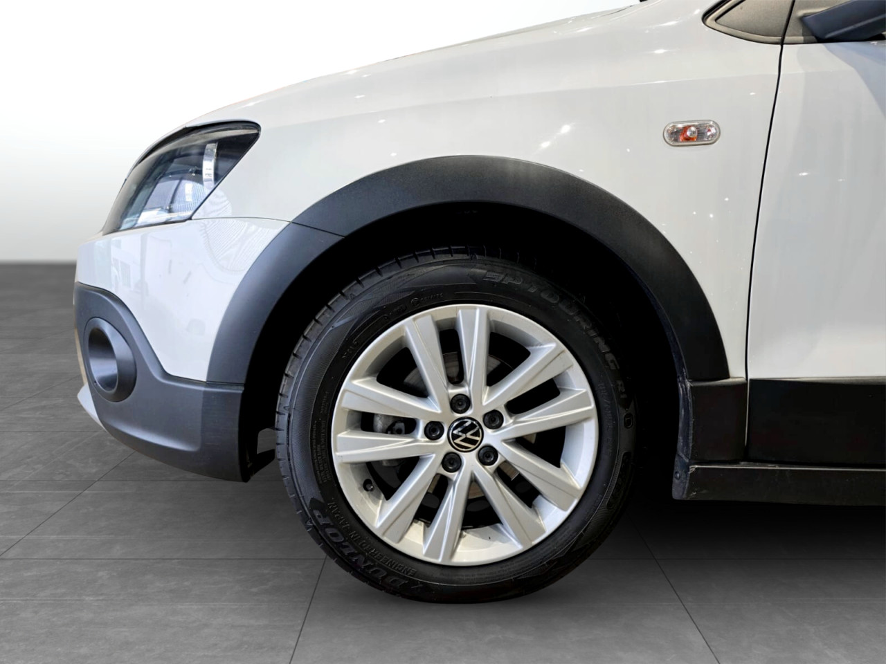 Volkswagen POLO VIVO HATCH 1.6 MAXX