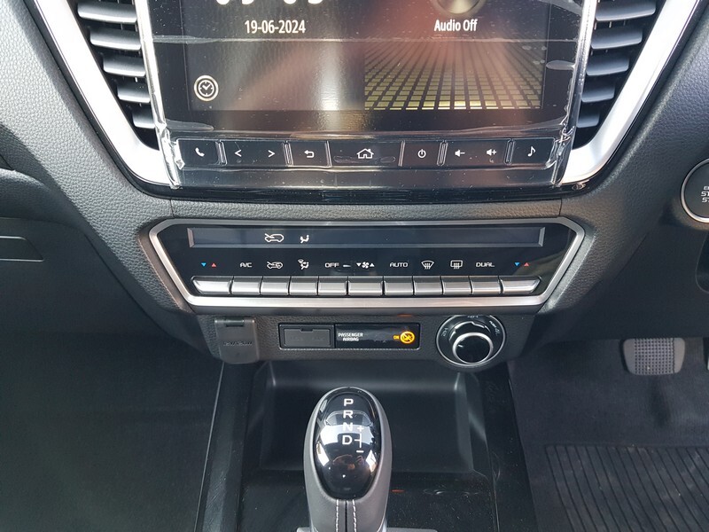 Isuzu D-Max 3.0TD DOUBLE CAB V-CROSS 4X4
