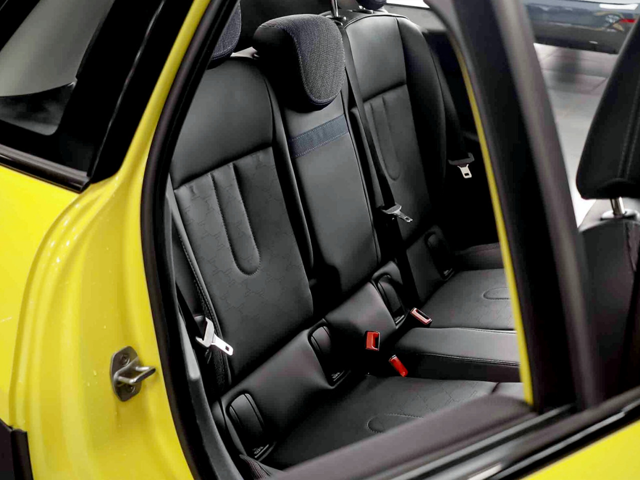 MINI Cooper C 5-DOOR