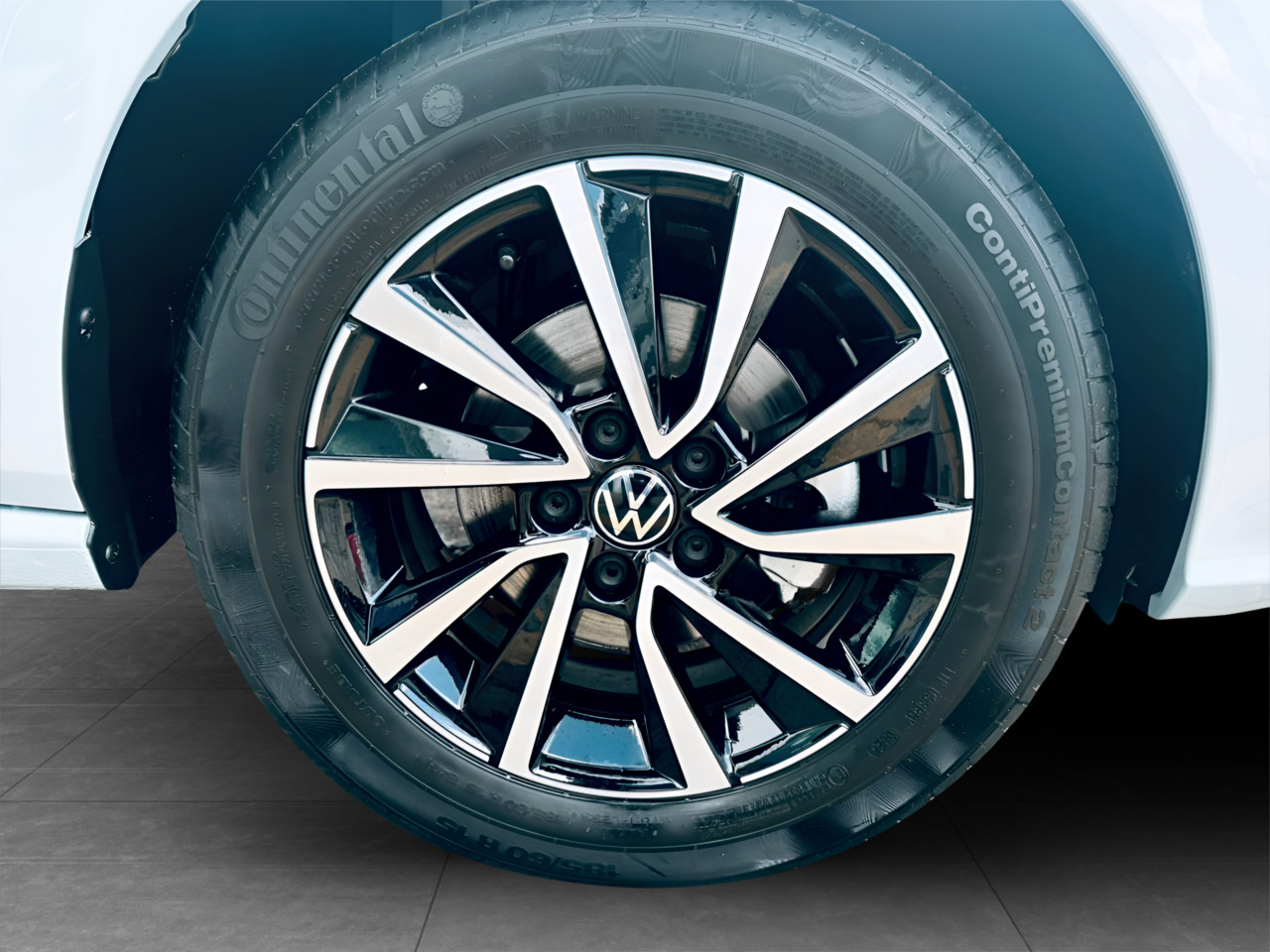 Volkswagen POLO VIVO HATCH 1.4 LIFE EDITION 15