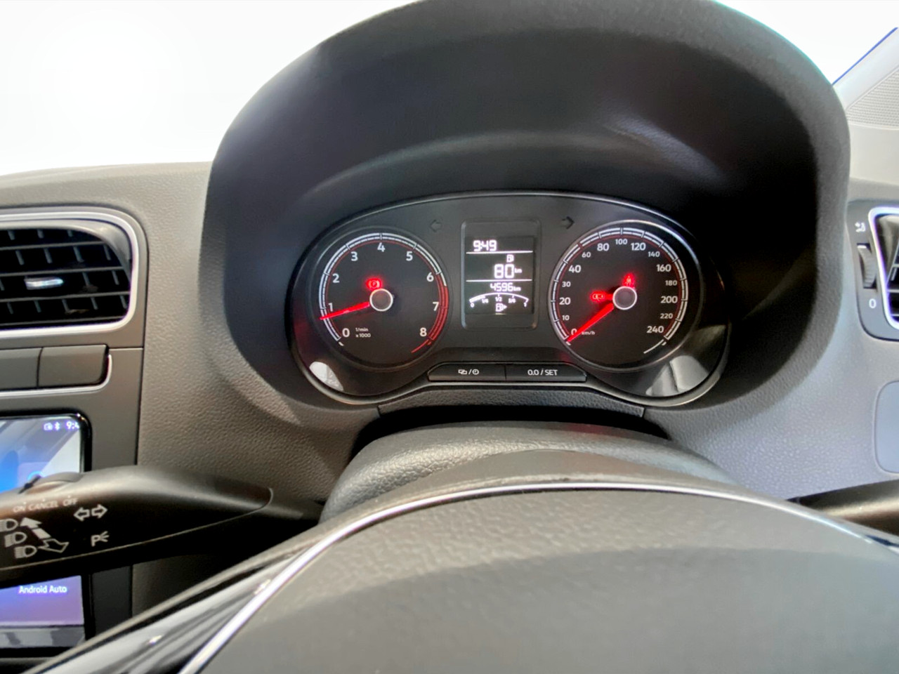 Volkswagen POLO VIVO HATCH 1.6 STYLE