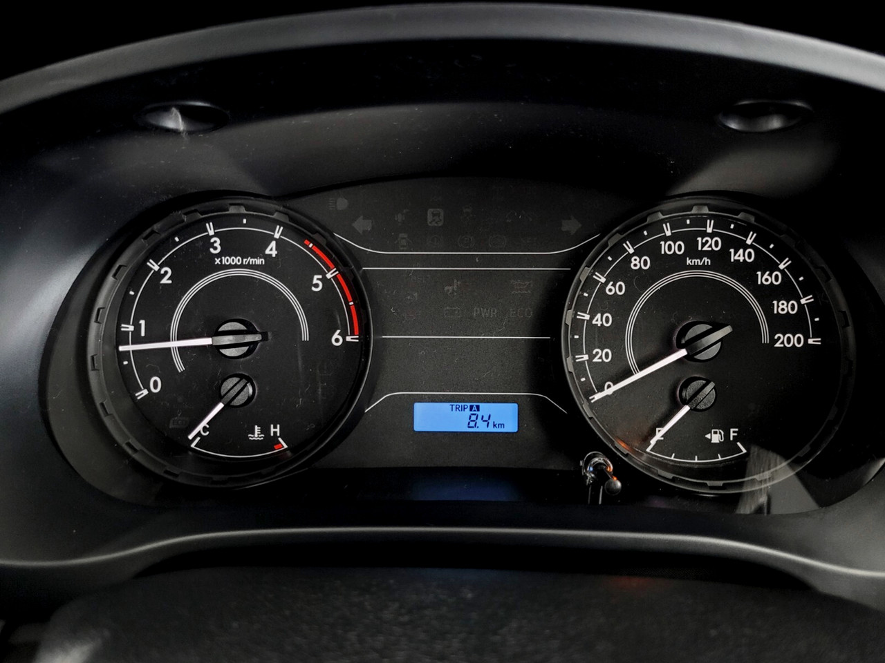 Toyota Hilux 2.4GD SINGLE CAB S (AIRCON)