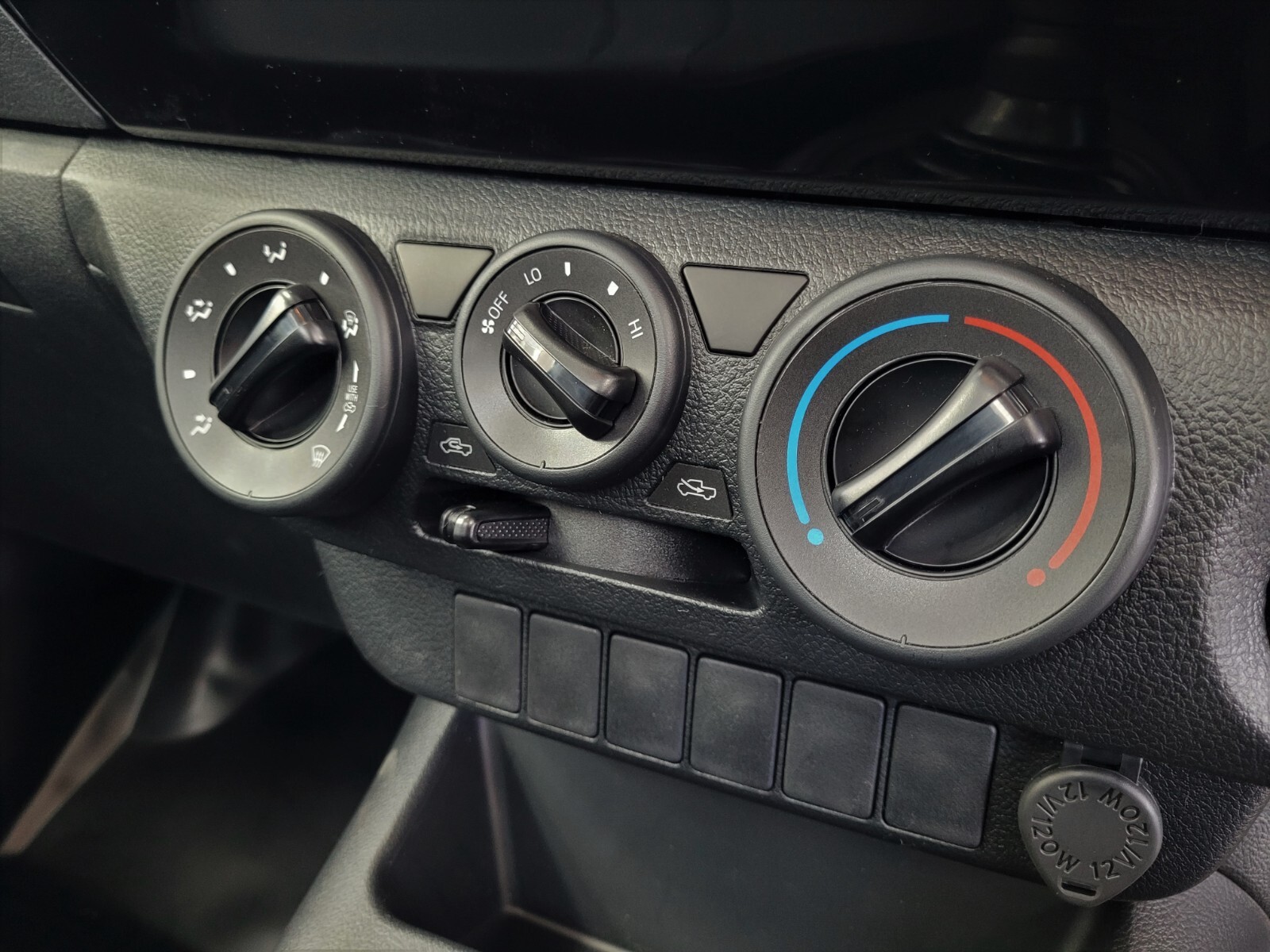 Toyota Hilux 2.4GD SINGLE CAB S (AIRCON)