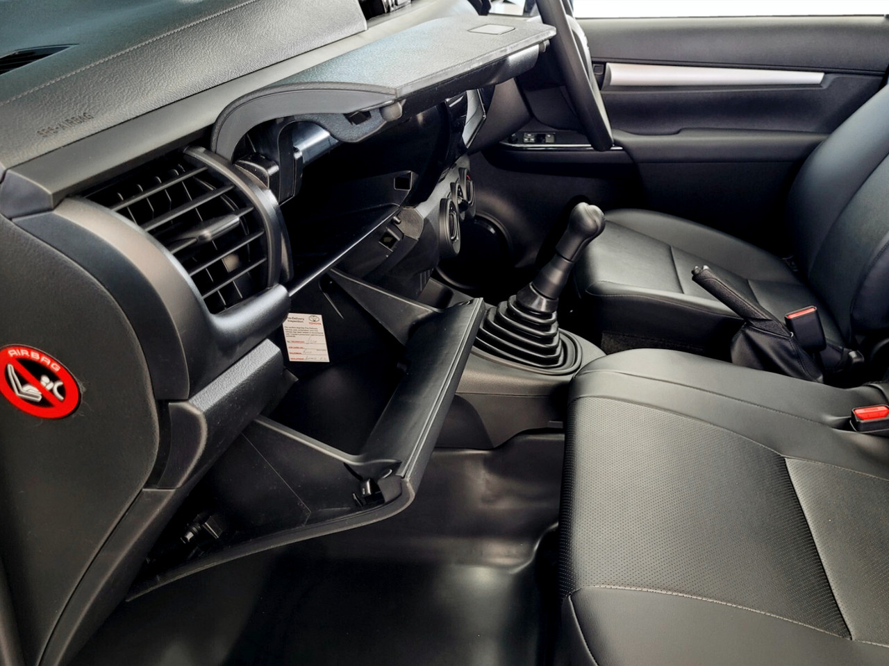 Toyota Hilux 2.4GD SINGLE CAB S (AIRCON)