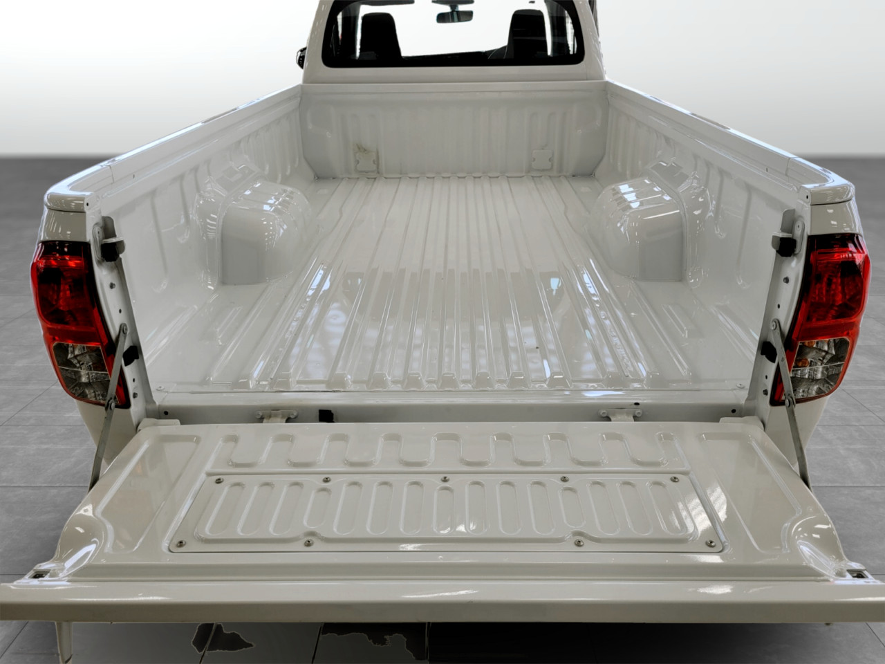 Toyota Hilux 2.4GD SINGLE CAB S (AIRCON)