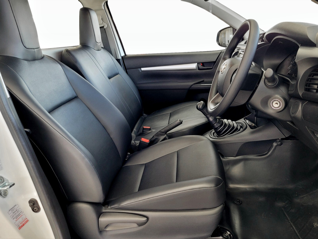 Toyota Hilux 2.4GD SINGLE CAB S (AIRCON)