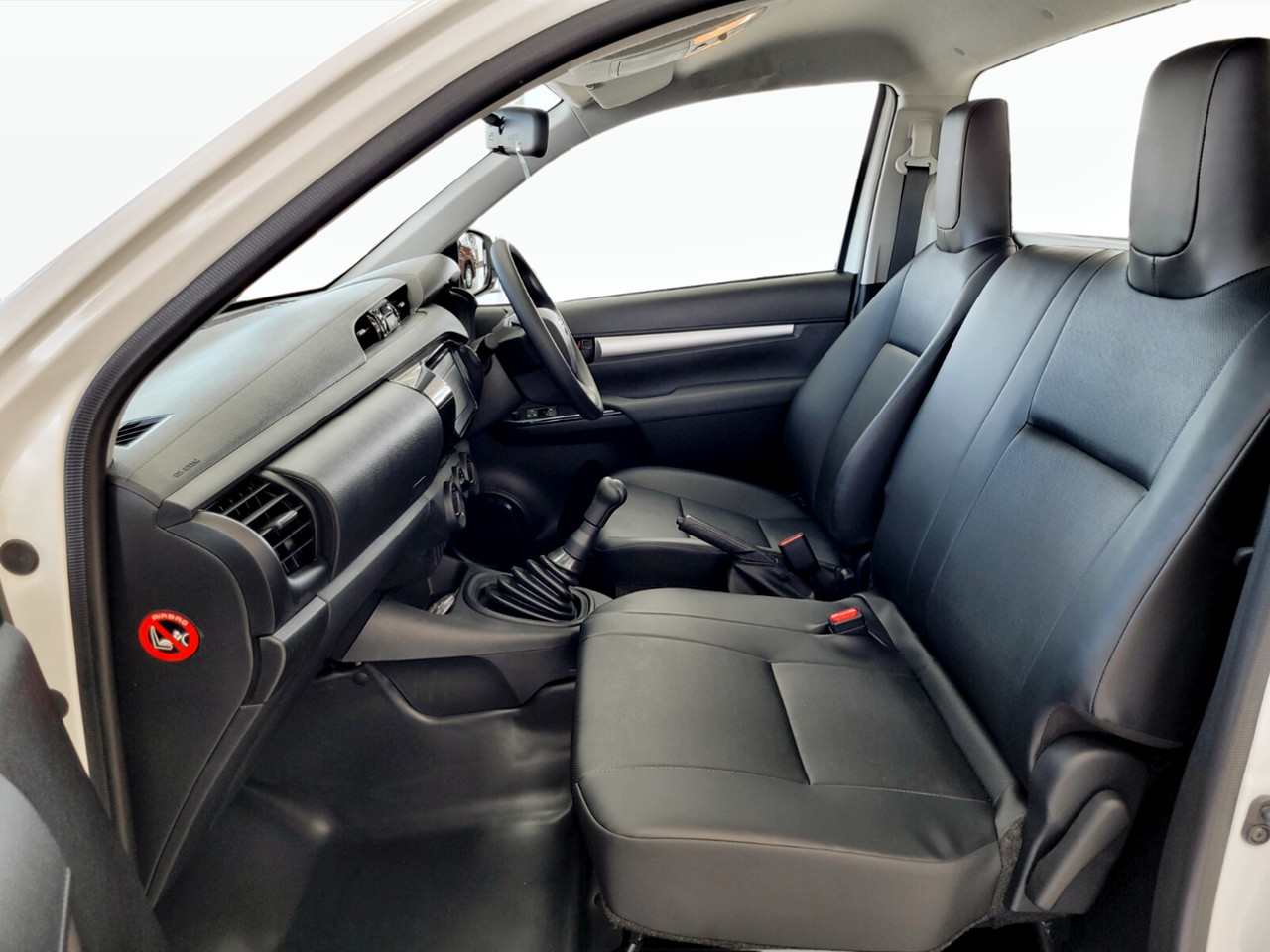 Toyota Hilux 2.4GD SINGLE CAB S (AIRCON)