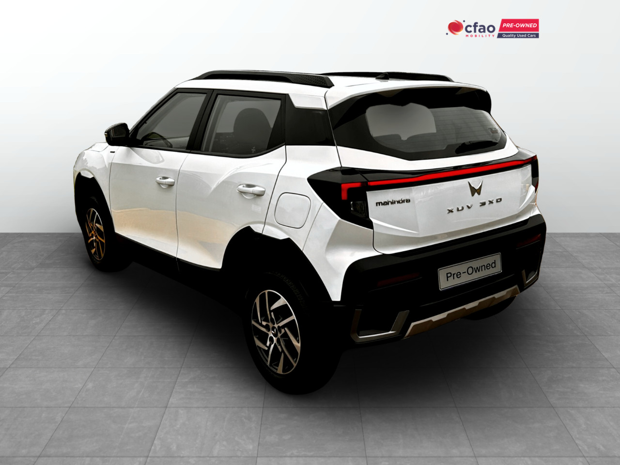 Mahindra XUV 3XO 1.2T AX5 AUTO