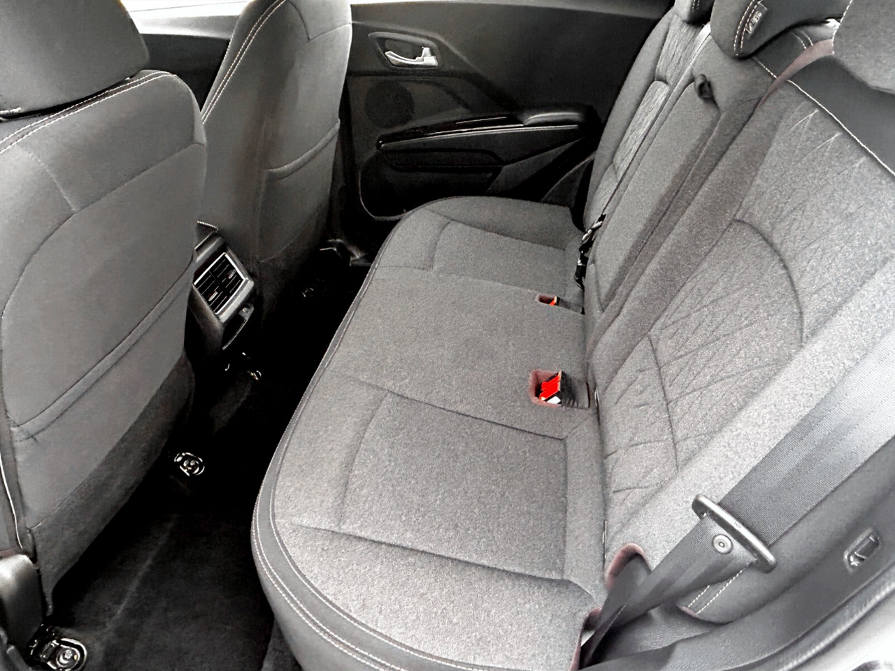 Mahindra XUV 3XO 1.2T AX5 AUTO