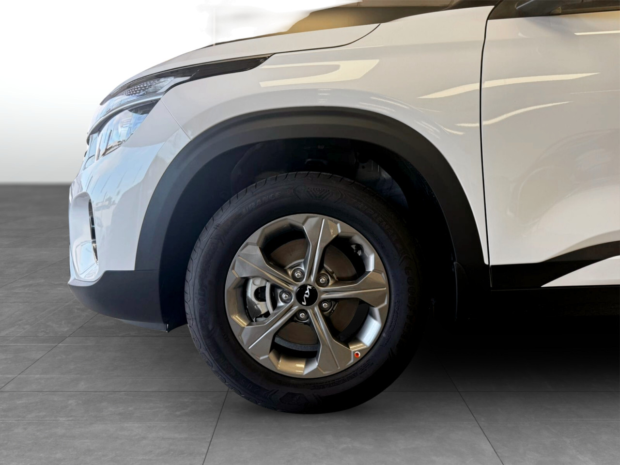 Kia SELTOS 1.5 LS MT