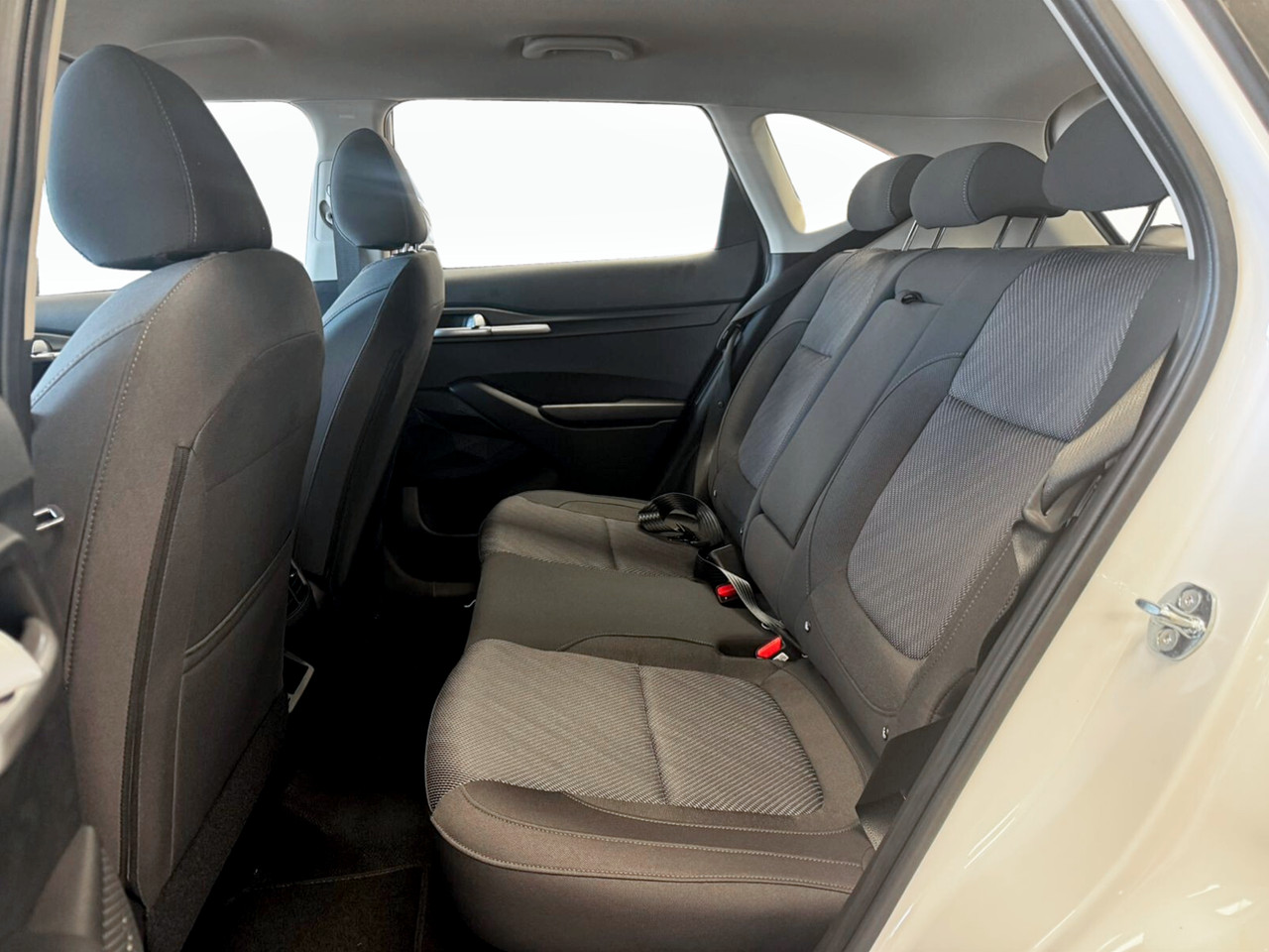 Kia SELTOS 1.5 LS MT