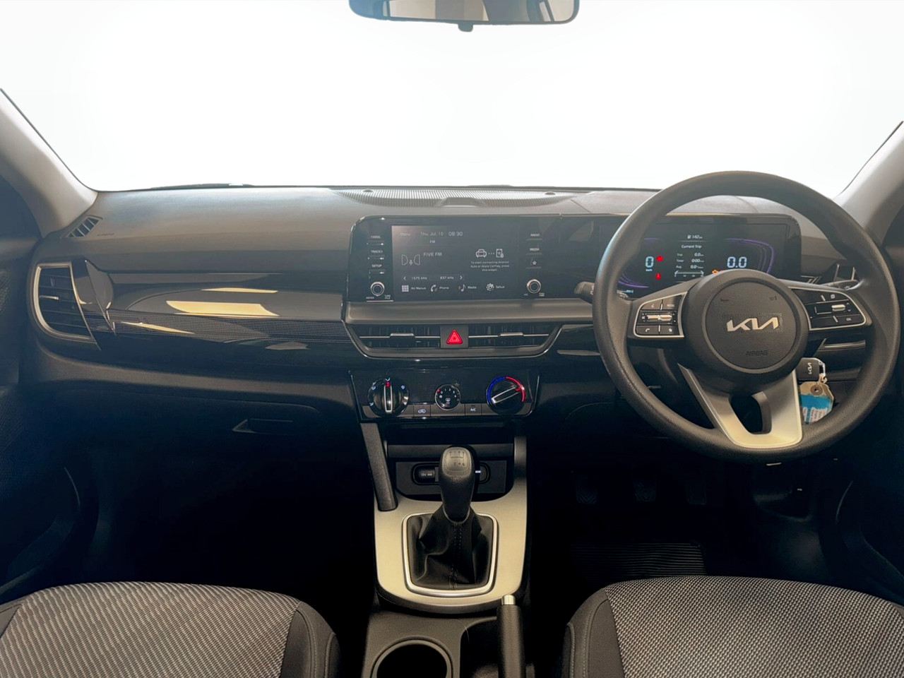 Kia SELTOS 1.5 LS MT