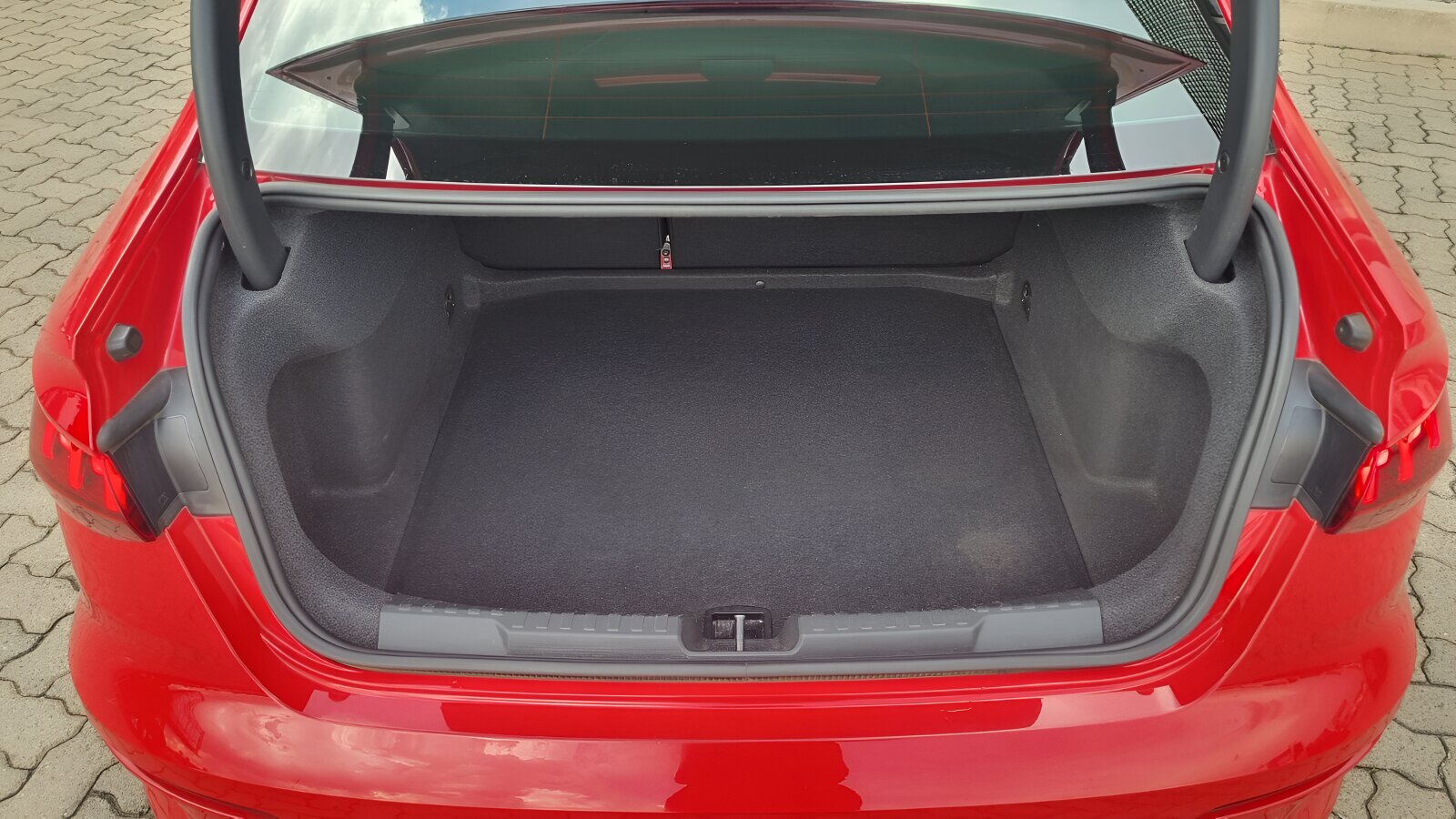 Audi A3 SEDAN 35TFSI