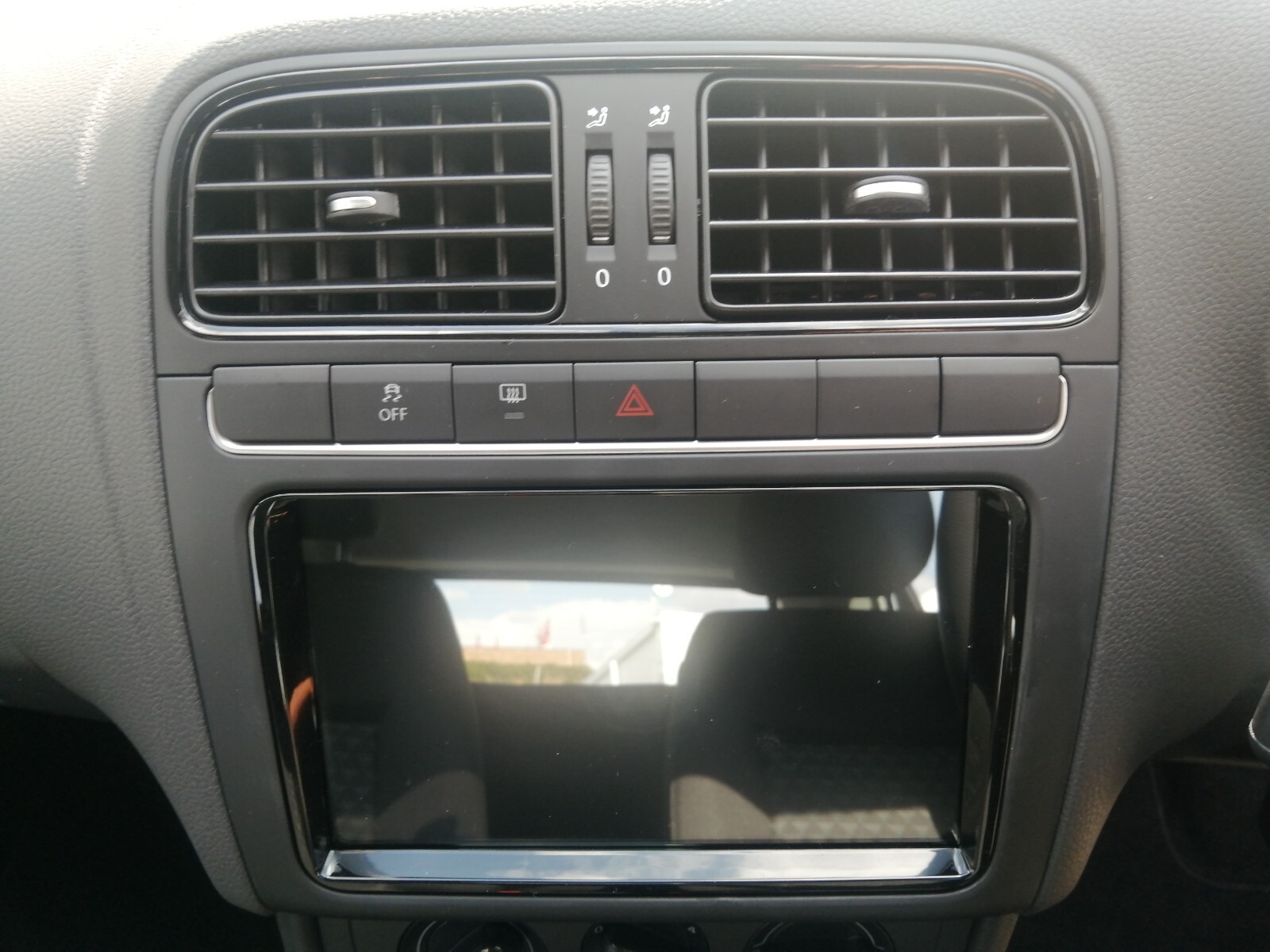 Volkswagen POLO VIVO HATCH 1.4