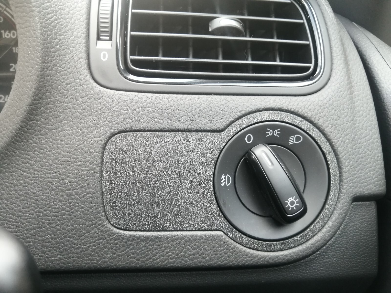 Volkswagen POLO VIVO HATCH 1.4