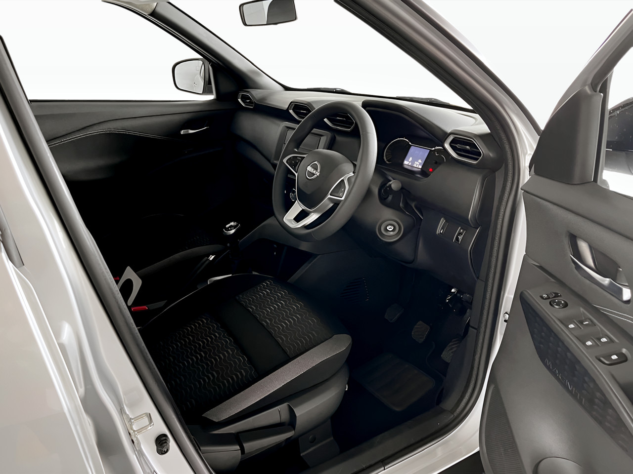 Nissan MAGNITE 1.0 VISIA MANUAL