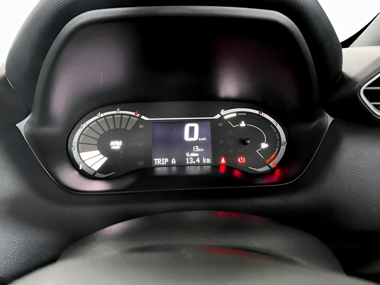 Nissan MAGNITE 1.0 VISIA MANUAL