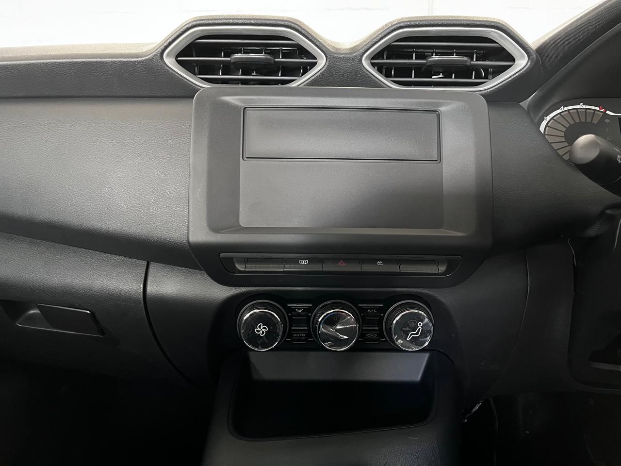 Nissan MAGNITE 1.0 VISIA MANUAL