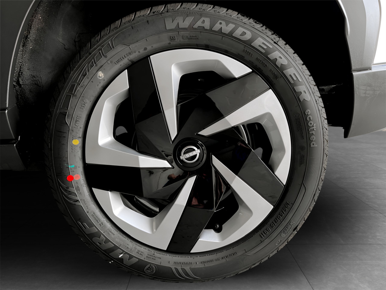 Nissan MAGNITE 1.0 VISIA MANUAL