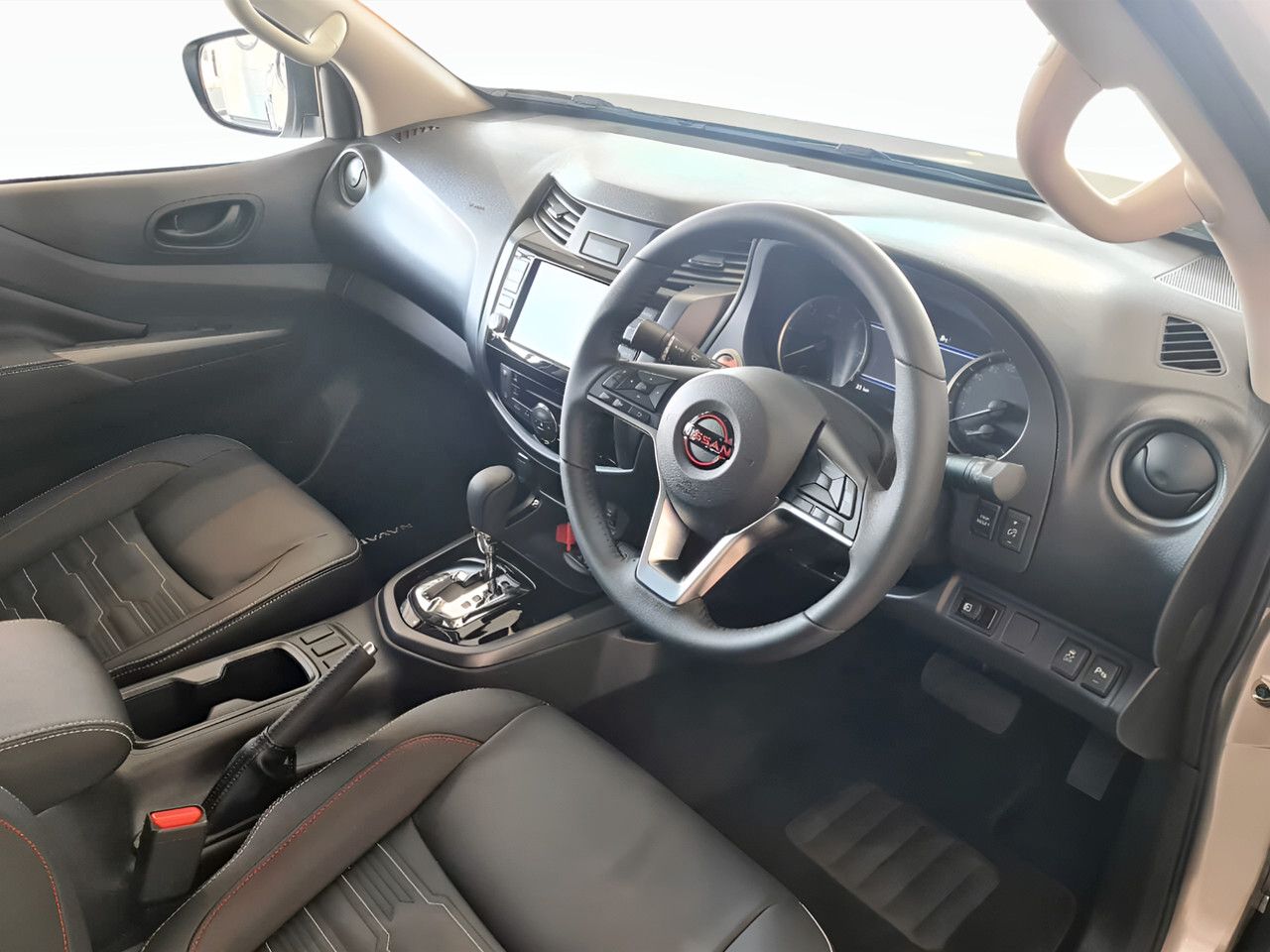 Nissan Navara 2.5DDTI DOUBLE CAB PRO-2X