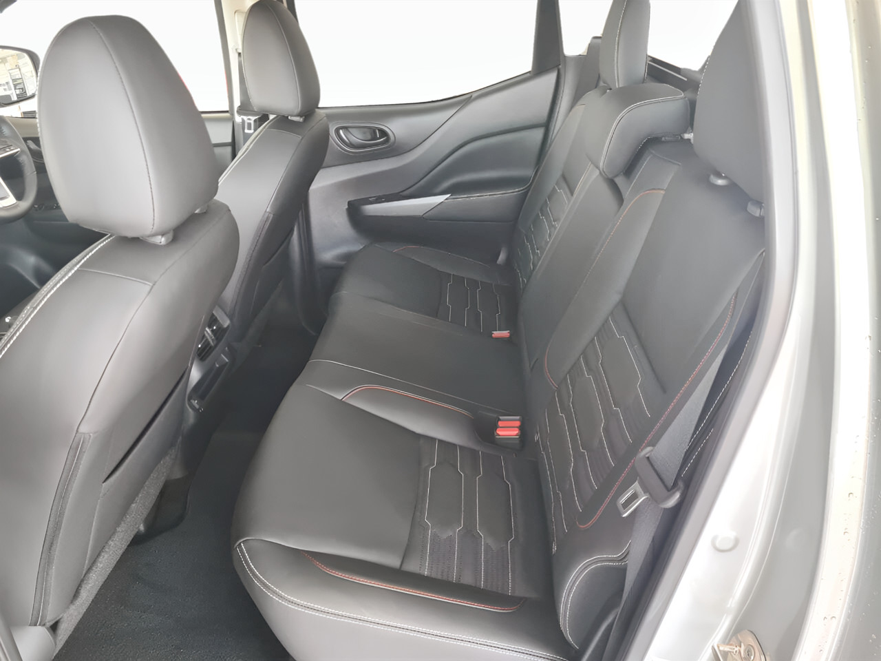 Nissan Navara 2.5DDTI DOUBLE CAB PRO-2X