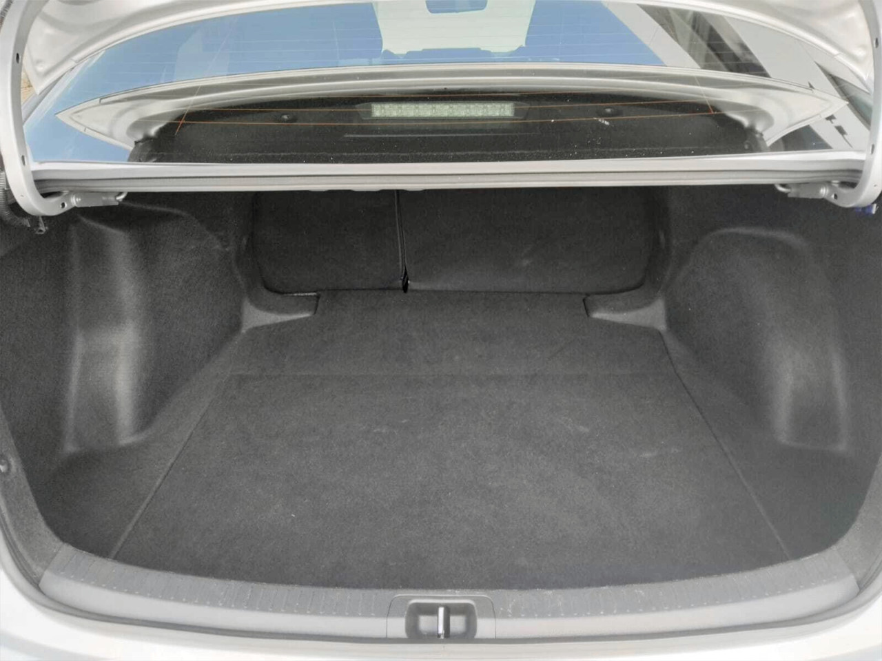 Toyota Corolla 1.8 HYBRID XR