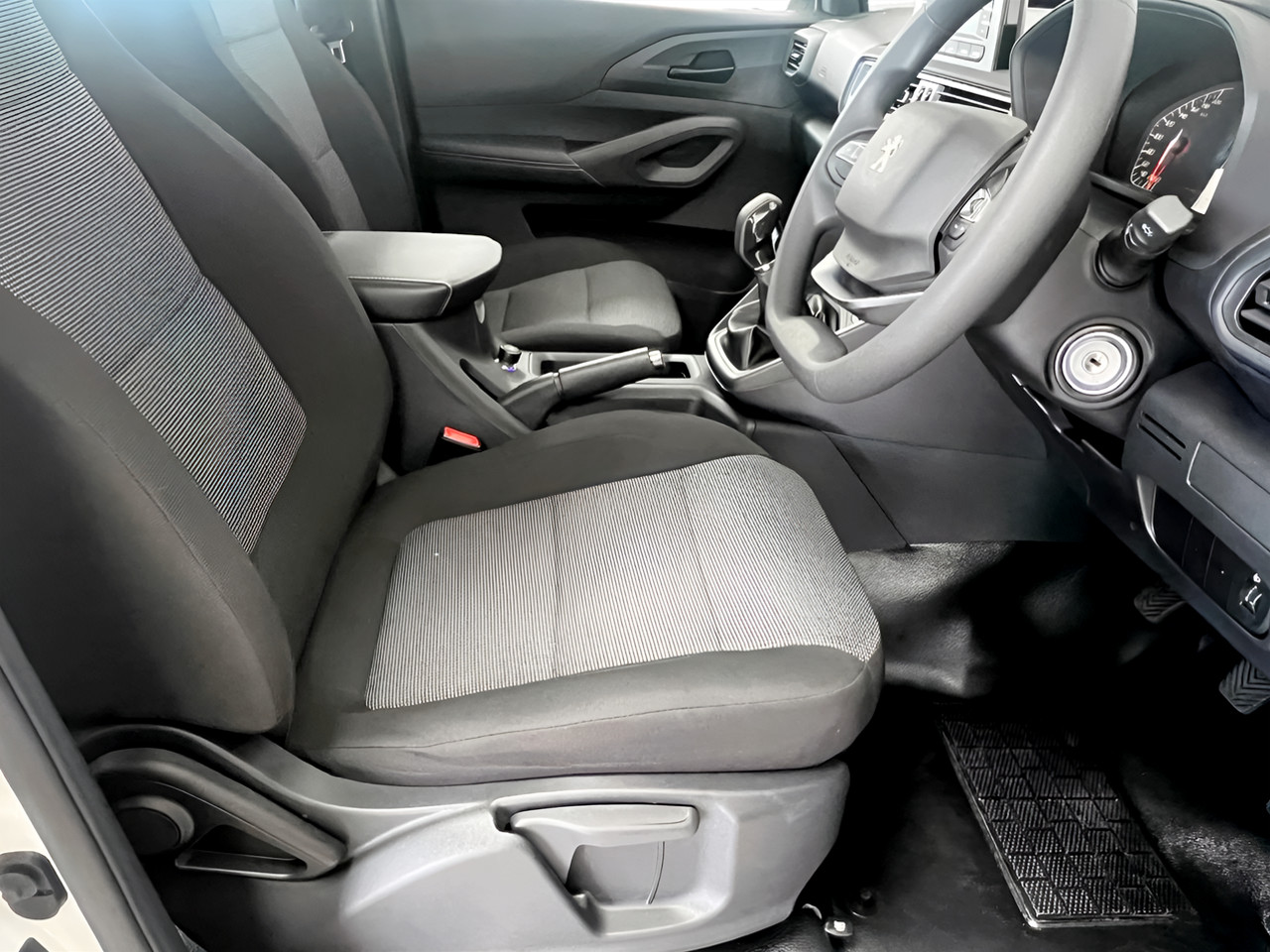 Peugeot LANDTREK 1.9TD DOUBLE CAB PROFESSIONAL