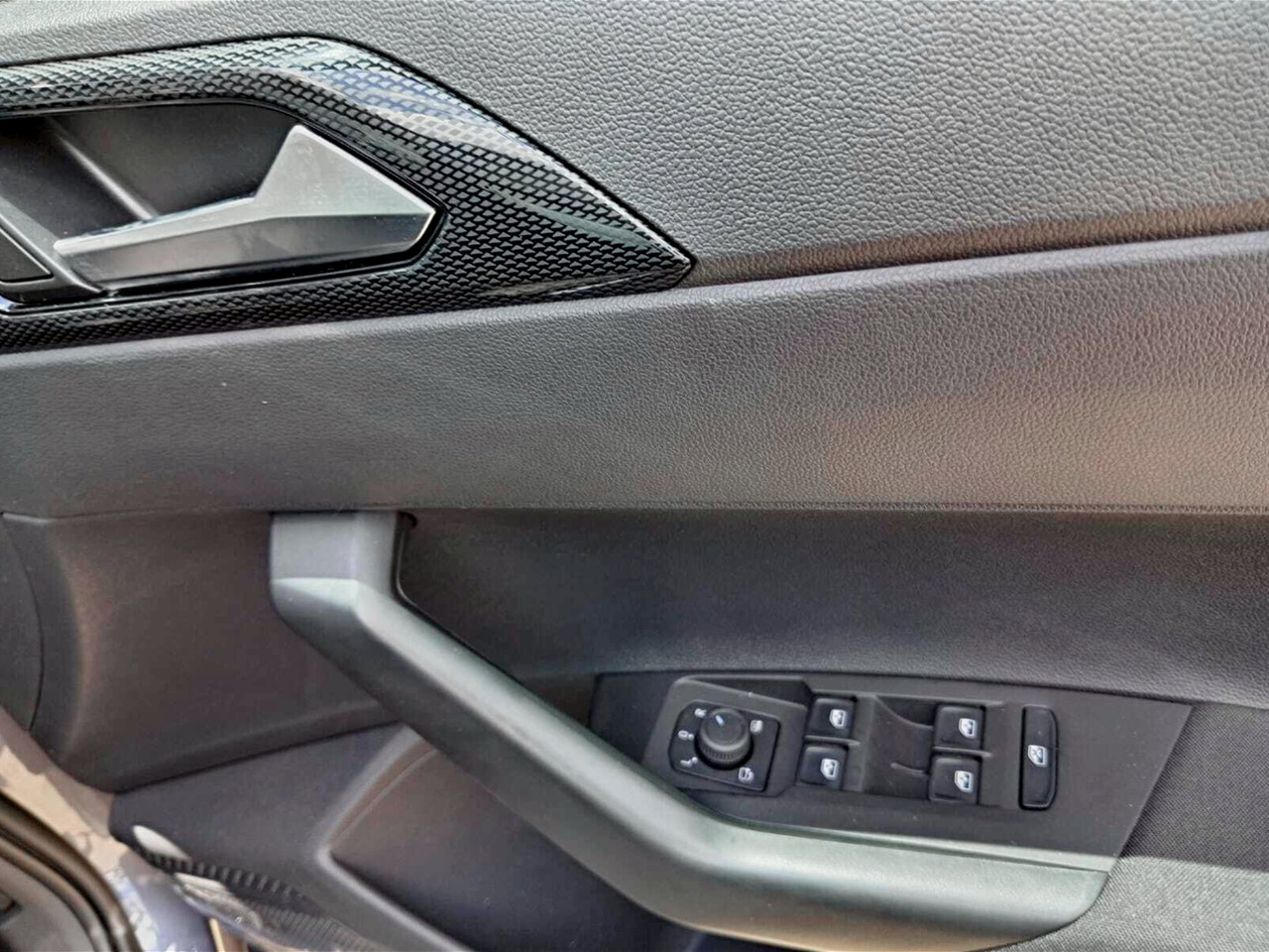 Volkswagen Polo HATCH 1.0TSI 70KW