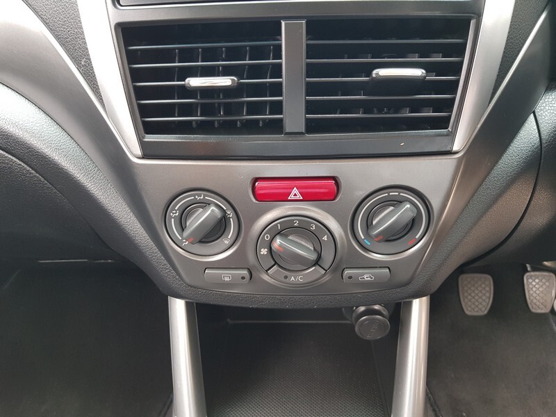 Subaru Forester 2.5 X