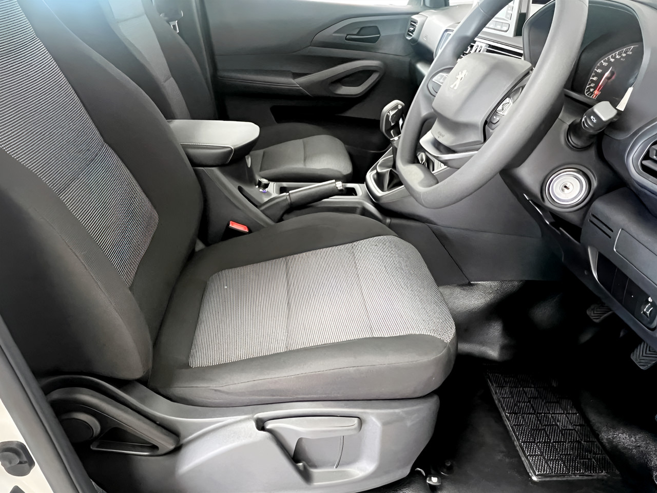 Peugeot LANDTREK 1.9TD DOUBLE CAB PROFESSIONAL