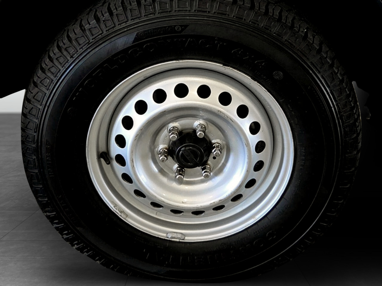 Nissan Navara 2.5DDTI SINGLE CAB XE