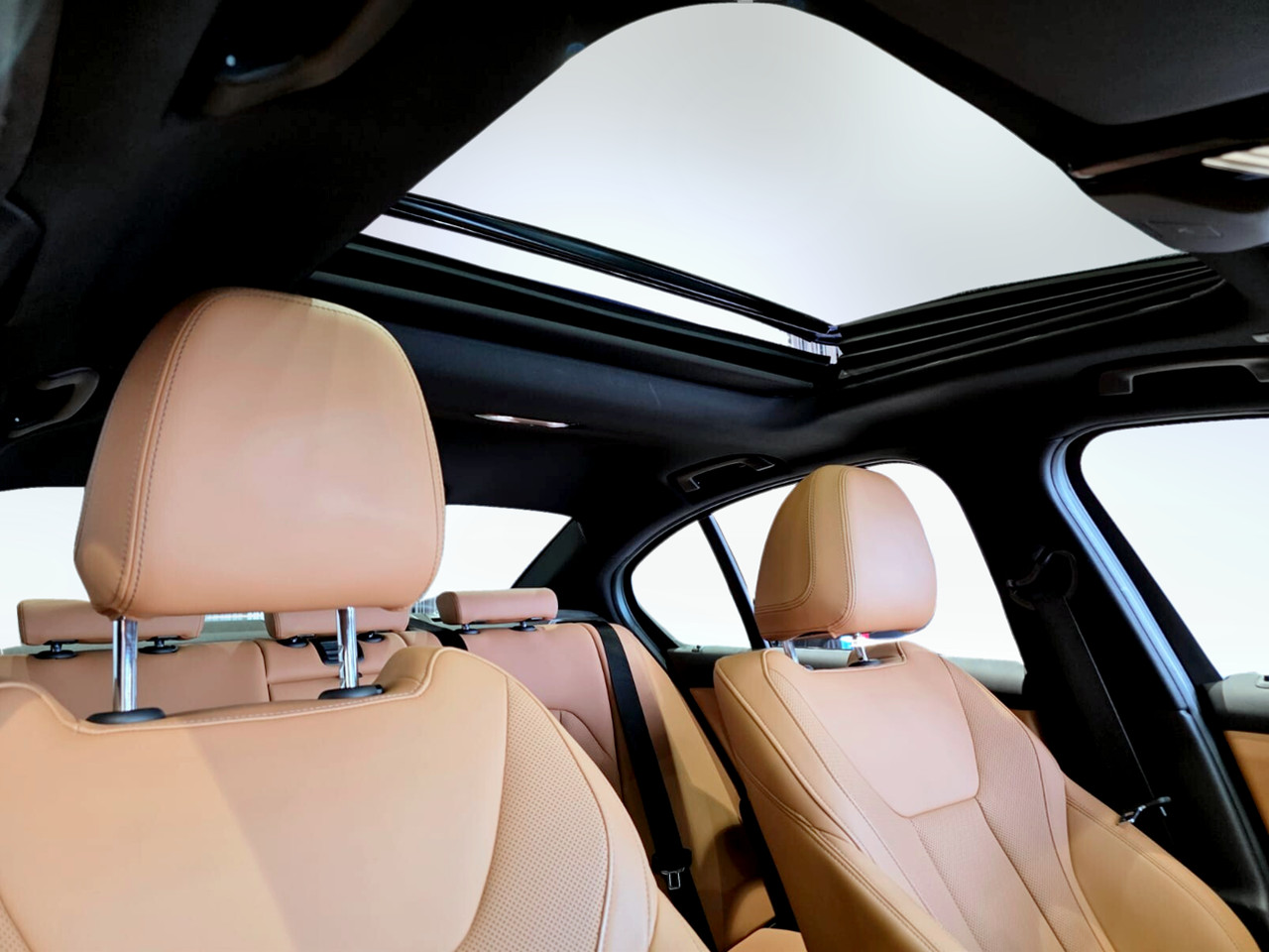 BMW 3 Series 320i M SPORT A/T