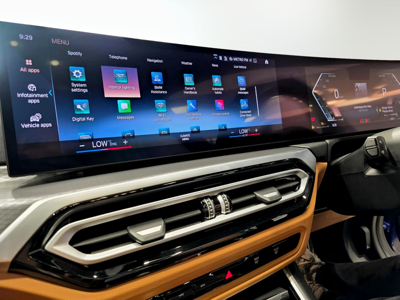BMW 3 Series 320i M SPORT A/T