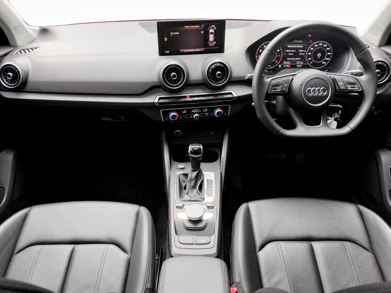 Audi Q2 35TFSI BLACK EDITION