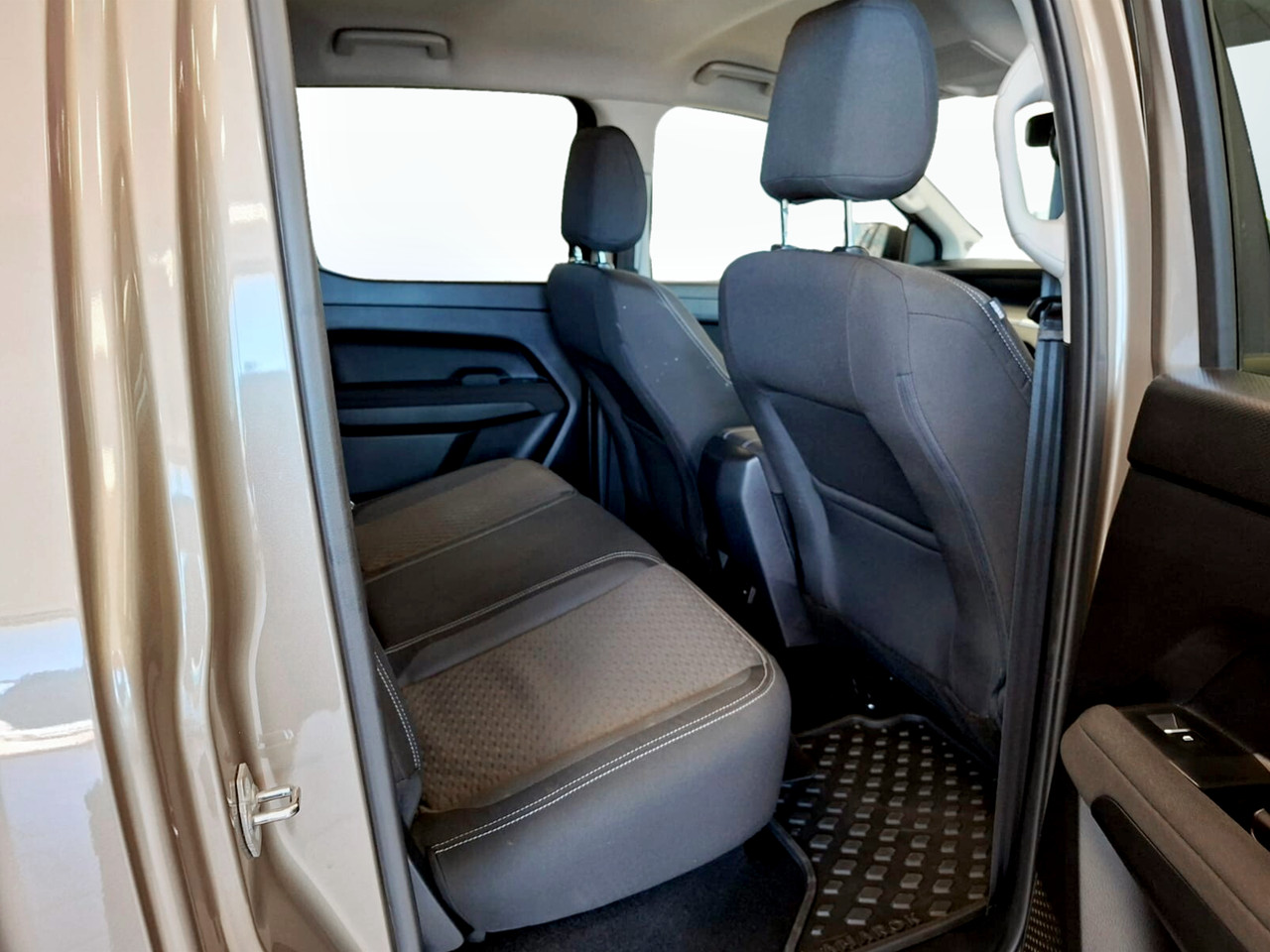 Volkswagen Amarok 2.0TDI DOUBLE CAB LIFE 4MOTION AUTO