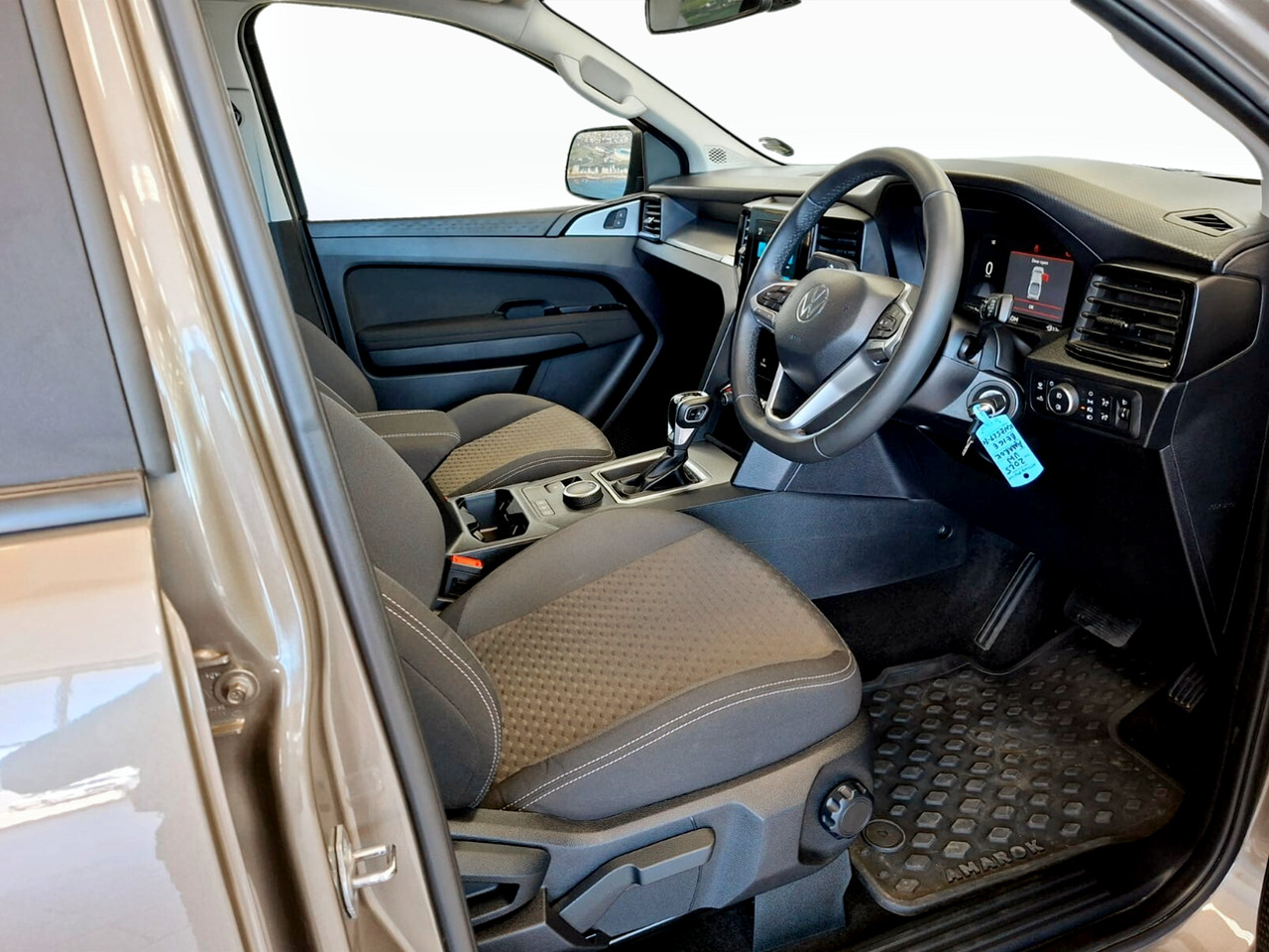 Volkswagen Amarok 2.0TDI DOUBLE CAB LIFE 4MOTION AUTO