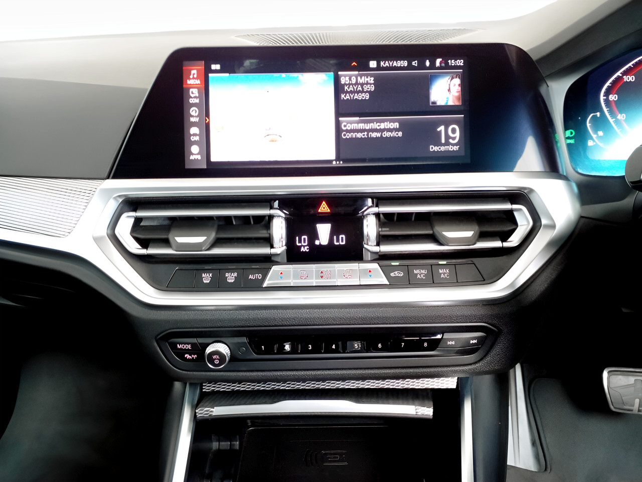 BMW 3 Series 320i M SPORT A/T
