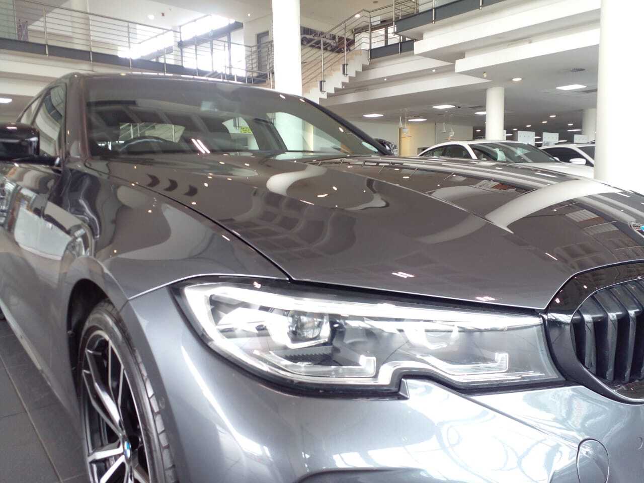 BMW 3 Series 320i M SPORT A/T